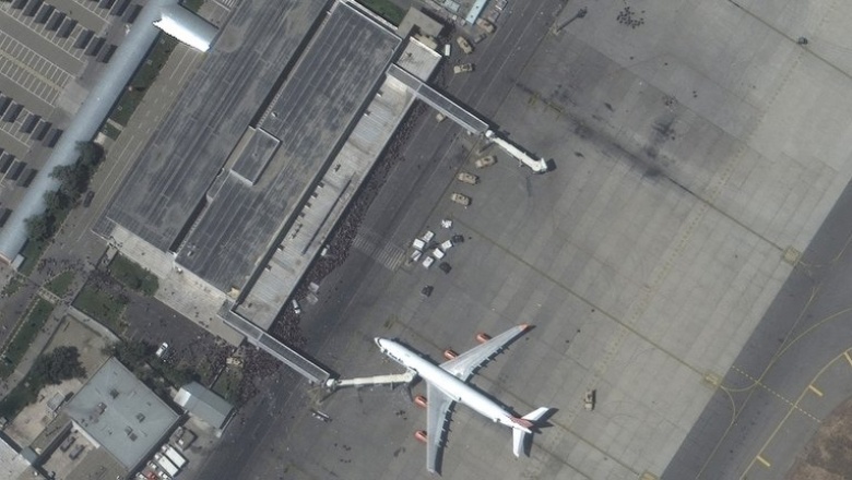 Caos en el aeropuerto de Kabul y la desesperación por huir de Afganistán