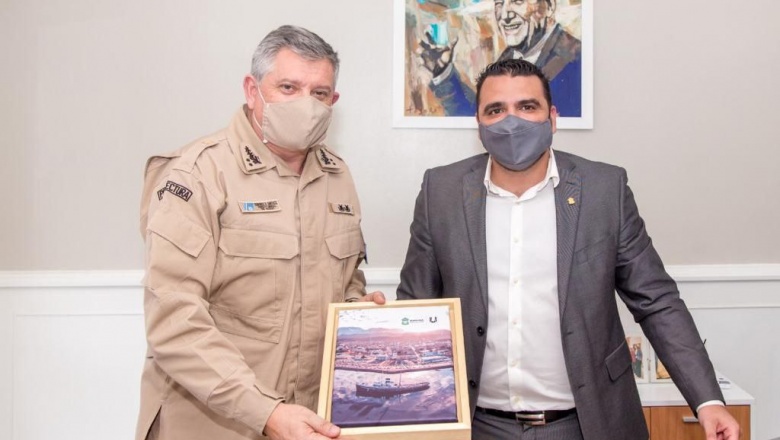 Vuoto recibió al Director de Región Sur y destacó el rol de la Prefectura Naval  en Ushuaia