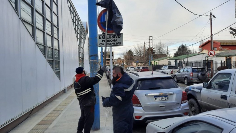 Permanente trabajo de señalamiento vial en la ciudad