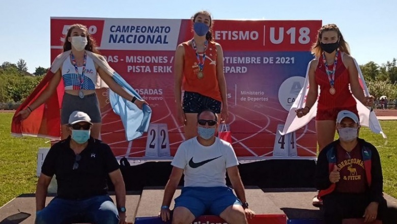 Renata Godoy representó a la Escuela de Municipal de Atletismo de Ushuaia y se consagró campeona nacional