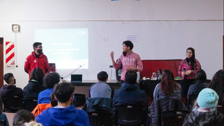 Alcoholemia Cero: Charlas de concientización a estudiantes de Tolhuin