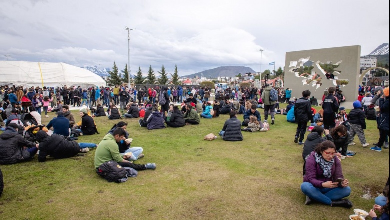 137 aniversario de Ushuaia: Más de 12 mil personas degustaron la tradicional paella