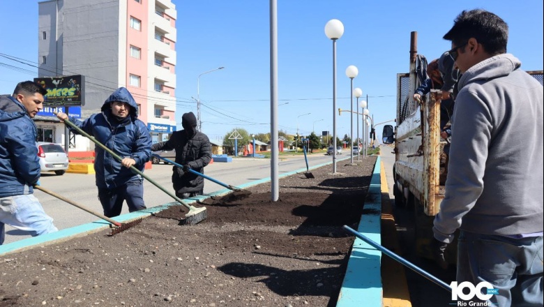 El Municipio de Río Grande continúa con el embellecimiento de espacios públicos