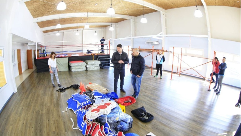 Próximo a inaugurar, Martín Perez recorrió el nuevo Gimnasio Municipal de Chacra IV