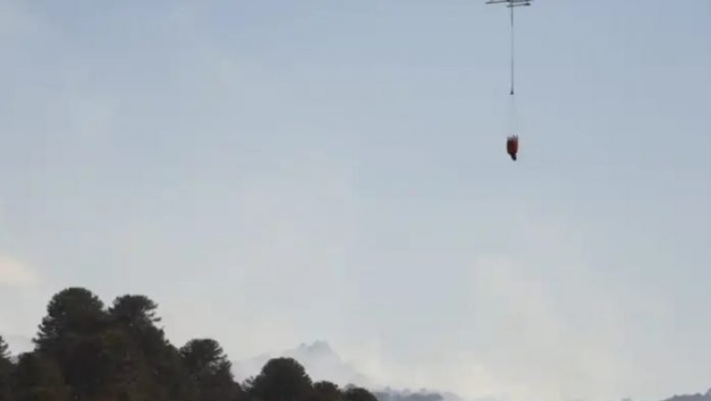 Cayó un helicóptero hidrante que combatía incendios y murieron sus dos ocupantes