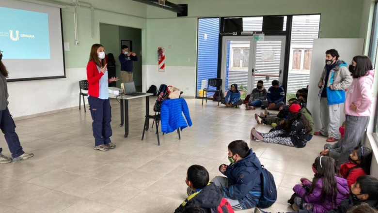 Concientizan a niños y niñas en el cuidado de los animales