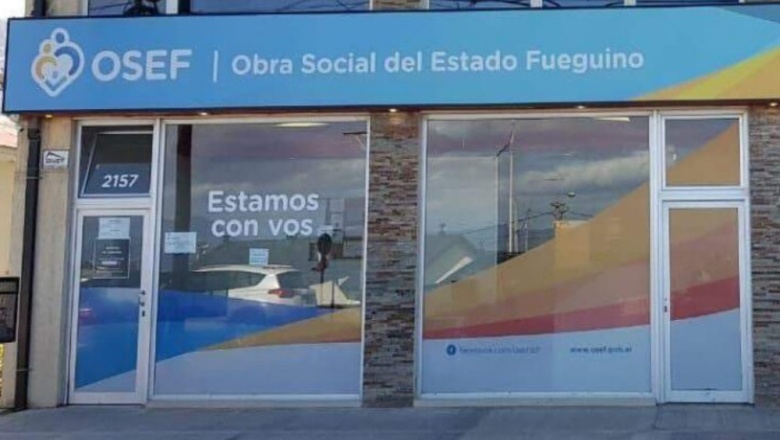 Acompañantes Terapéuticos se movilizan a OSEF para reclamar el cobro de sus sueldos