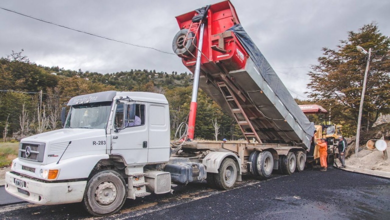Avanza la pavimentación del Barrio Ecológico
