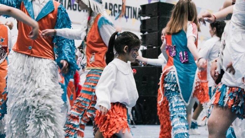 Con un Cochocho Vargas a pleno dieron inicio los Carnavales de Ushuaia
