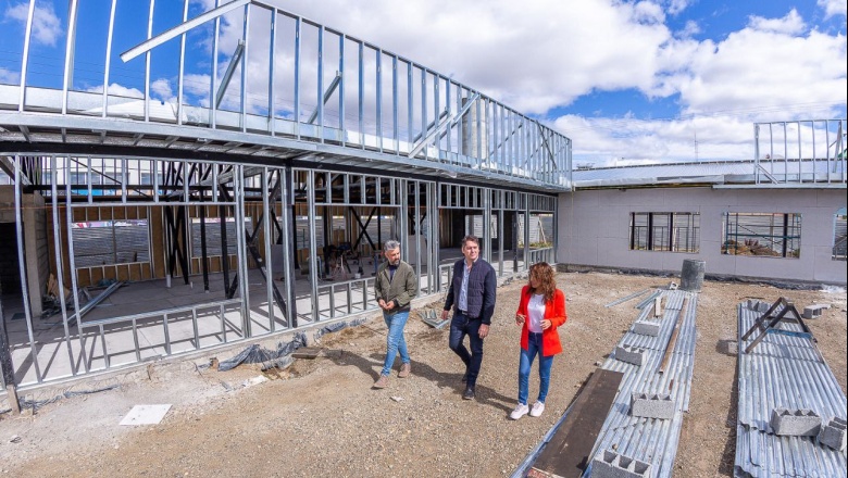 Martín Pérez recorrió la avanzada obra del Centro Integral de la Mujer