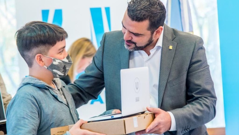 Con la entrega de notebooks a las escuelas experimentales se completó el plan Conectar Igualdad en Ushuaia