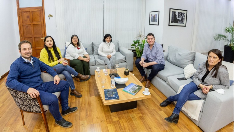 Funcionaria nacional destaca el trabajo municipal en torno a las infancias
