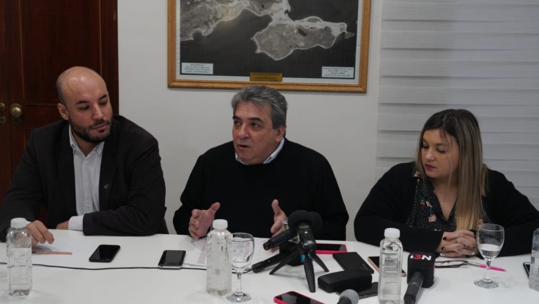 “La instrucción del intendente Vuoto es diálogo sí, extorsión no”