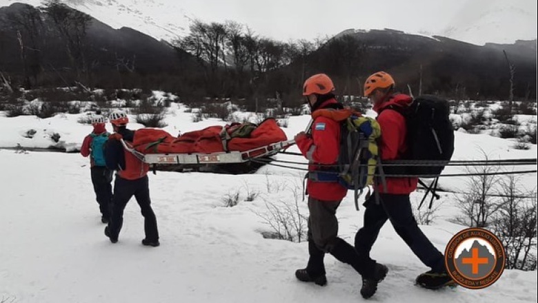 Rescate de una mujer lesionada en Laguna Esmeralda