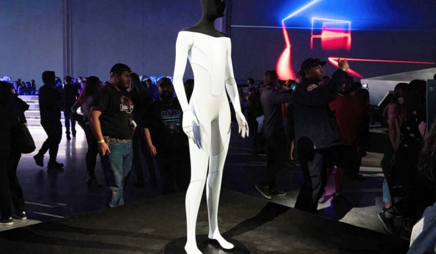 Elon Musk presentó Optimus: Un nuevo robot humanoide que podría cambiarlo todo