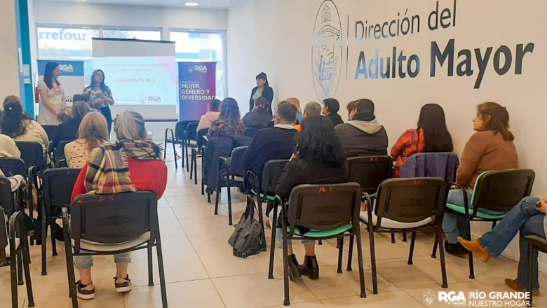 Comenzó la primera formación municipal en cuidados de adultos mayores