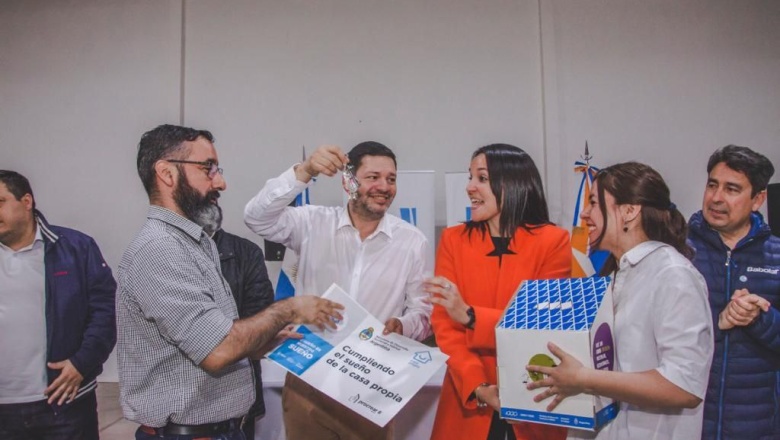 El Municipio hizo una nueva entrega de viviendas y créditos Procrear