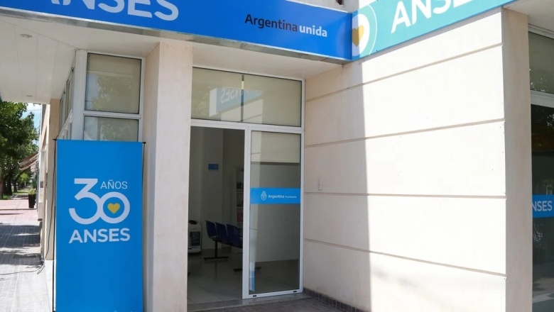 Más de un millón de jubilados recibirán un plus en abril y mayo por la suba del Salario Mínimo