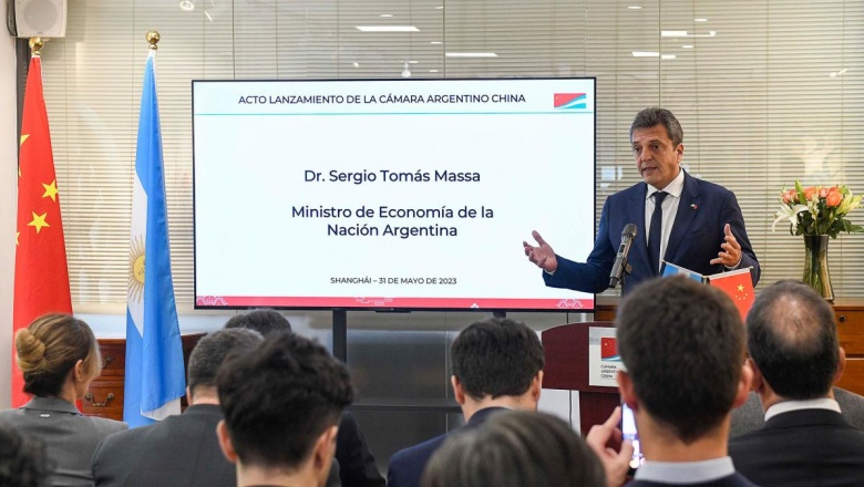 Desdolarización y cuidado de reservas: Argentina podrá comerciar en yuanes con China