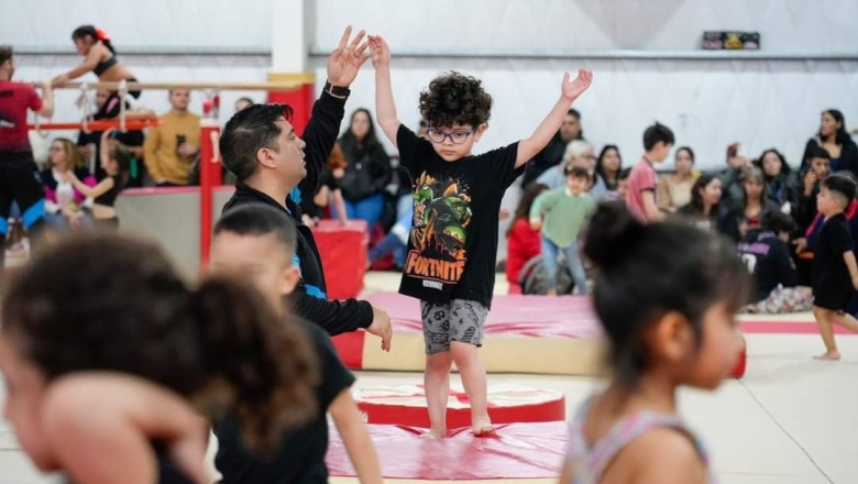 Multitudinario encuentro en Centro Municipal de Gimnasia Artística