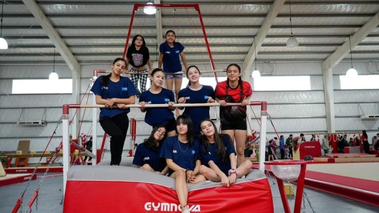 Multitudinario encuentro en Centro Municipal de Gimnasia Artística