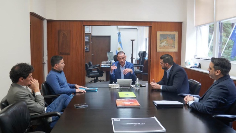 El intendente Vuoto en Vialidad Nacional gestiona mas obras para Ushuaia