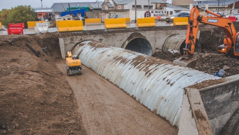 Avanza la segunda etapa del puente sobre Arroyo Grande
