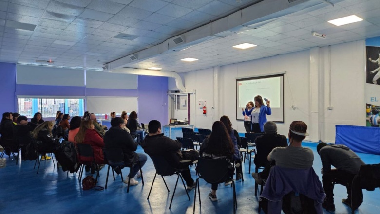El Municipio  llevó a cabo una capacitación sobre Consumos Problemáticos de sustancias