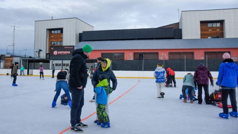 El grupo Terapia asistida con perros disfrutó de una jornada de patinaje