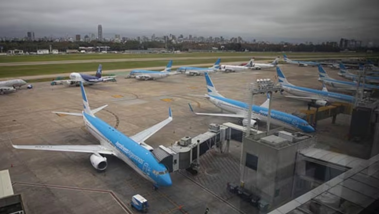 Economía Post-devaluación: Aerolíneas Argentinas ajustó sus pasajes hasta 100%