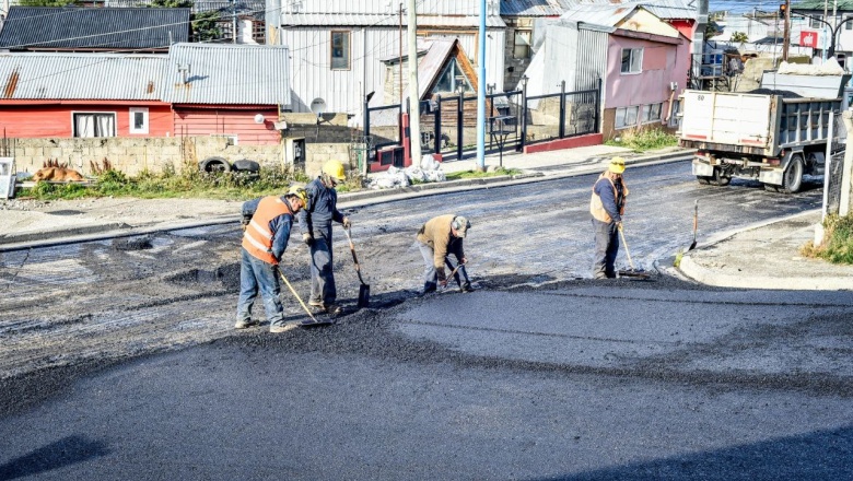 Renovación Urbana en Ushuaia: Avances en la Repavimentación de Calles