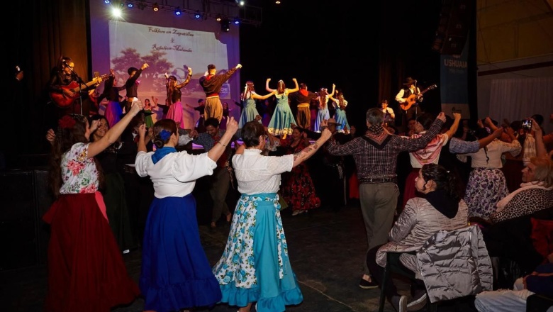 Un nuevo encuentro reunió  a la vecindad en la Fiesta de la Noche mas Larga
