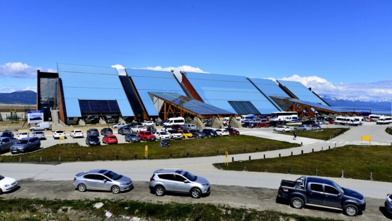Comienzan a cobrar el estacionamiento en el aeropuerto de Ushuaia