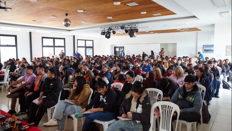 Mas de 200 vecinos se capacitaron en Manipulación de Alimentos
