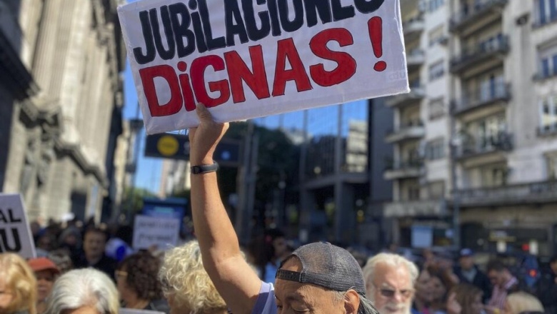 Jubilados cada vez más pobres, el dramático aumento de la era Milei