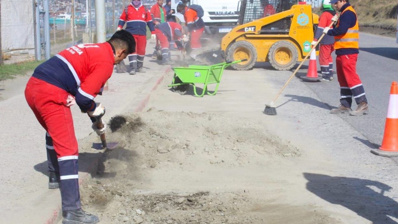 Personal municipal realizó tareas de limpieza en Perito Moreno y zona céntrica de la ciudad