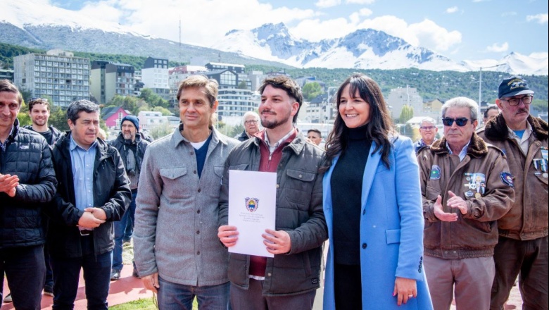 Se inauguró el Ciclo Cultural, Académico y de Capacitación "Hacemos Soberanóa en Ushuaia"