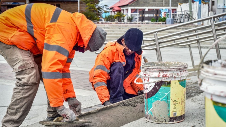 Se reparan y construyen veredas y se pone en valor la zona céntrica de la ciudad