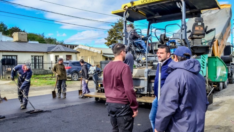 Walter Vuoto recorrió las nuevas calles repavimentadas y las que están en obra
