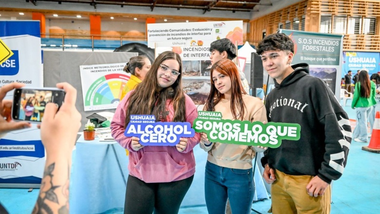 Mas de 8000 vecinos recorrieron los stands de  la "Expo Ciudad Segura"