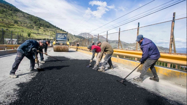 El intendente Vuoto recorrió las obras de repavimentación en puente del Arroyo Grande