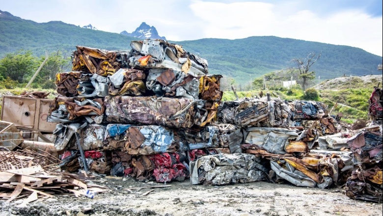 Se compactaron 120 toneladas de chatarra que serán enviadas al continente