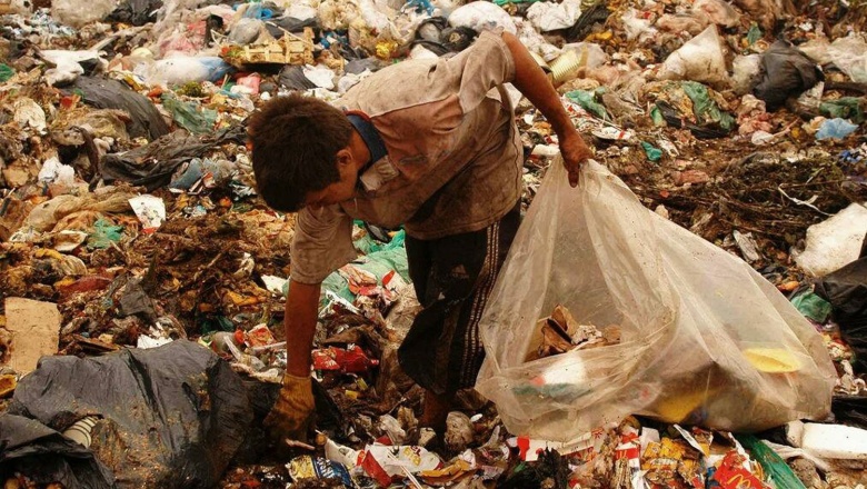 La pobreza alcanzó a 49,9% de los argentinos en el tercer trimestre, según la UCA