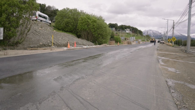 Se bacheó y repavimetó la calle Goleta Florencia y un nuevo tramo de Malvinas Argentinas