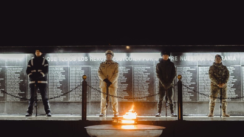 Siempre: Junto a nuestros hèroes de Malvinas en la vigilia