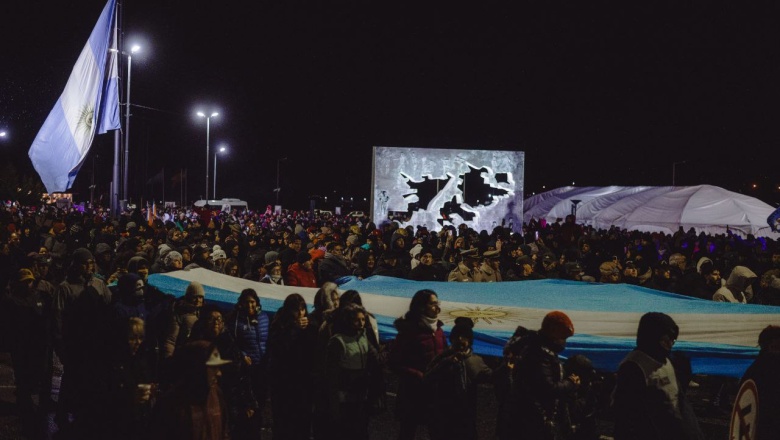 Siempre: Junto a nuestros hèroes de Malvinas en la vigilia