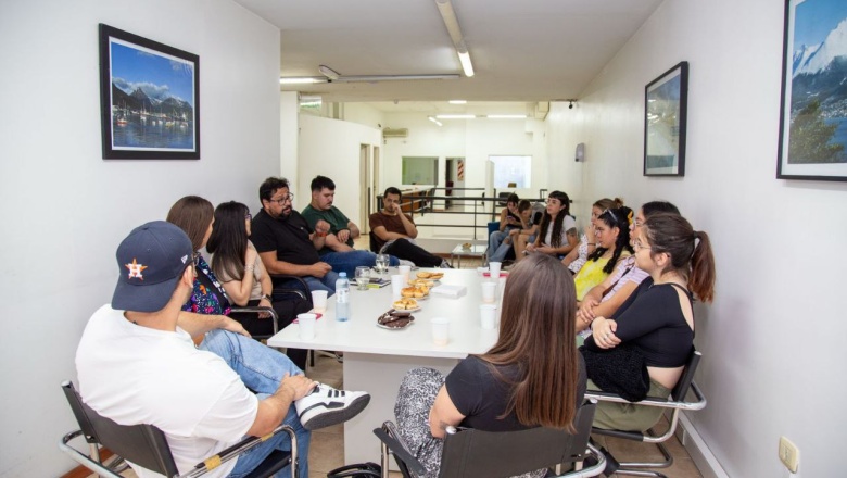 El Municipio acompaña a los estudiantes residentes en AMBA