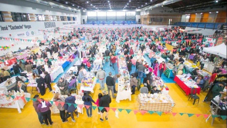 Miles de vecinos de Ushuaia, Tolhuin y Río Grande, aprovecharon los productos y precios de la Expo Pascuas