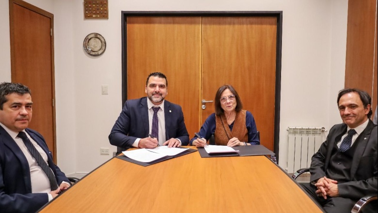 El Municipio firmó un acuerdo de colaboración y asistencia con el Superior Tribunal de Justicia