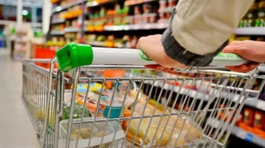 Una familia tipo necesita casi cuatro salarios mínimos para no caer en pobreza